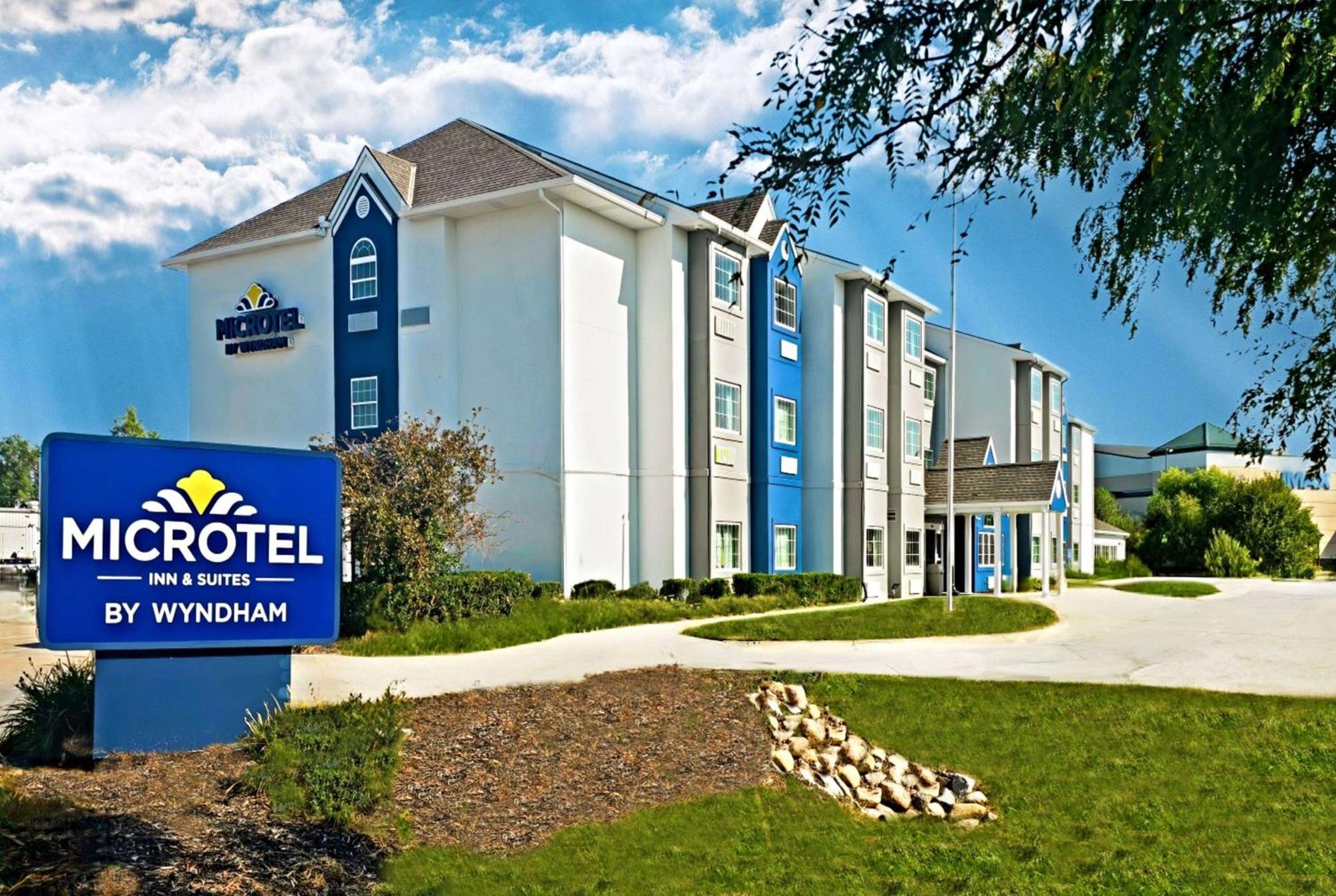 Microtel Inn & Suites By Wyndham Bluffs Council Bluffs Exterior photo